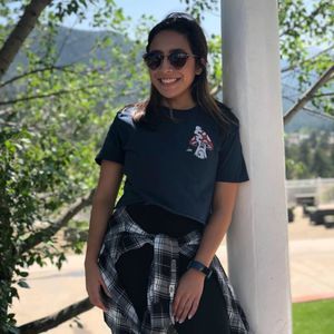 Meet your Posher, Evelyn